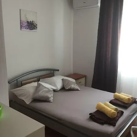 Hvar ゲストハウス フヴァル