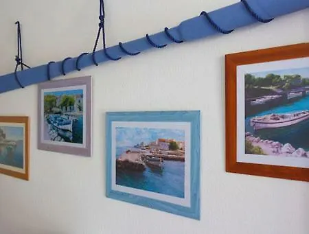 Hvar בית הארחה חוואר