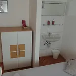 赫瓦尔旅馆 2*