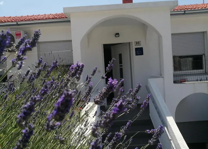 Affittacamere Hvar 2*